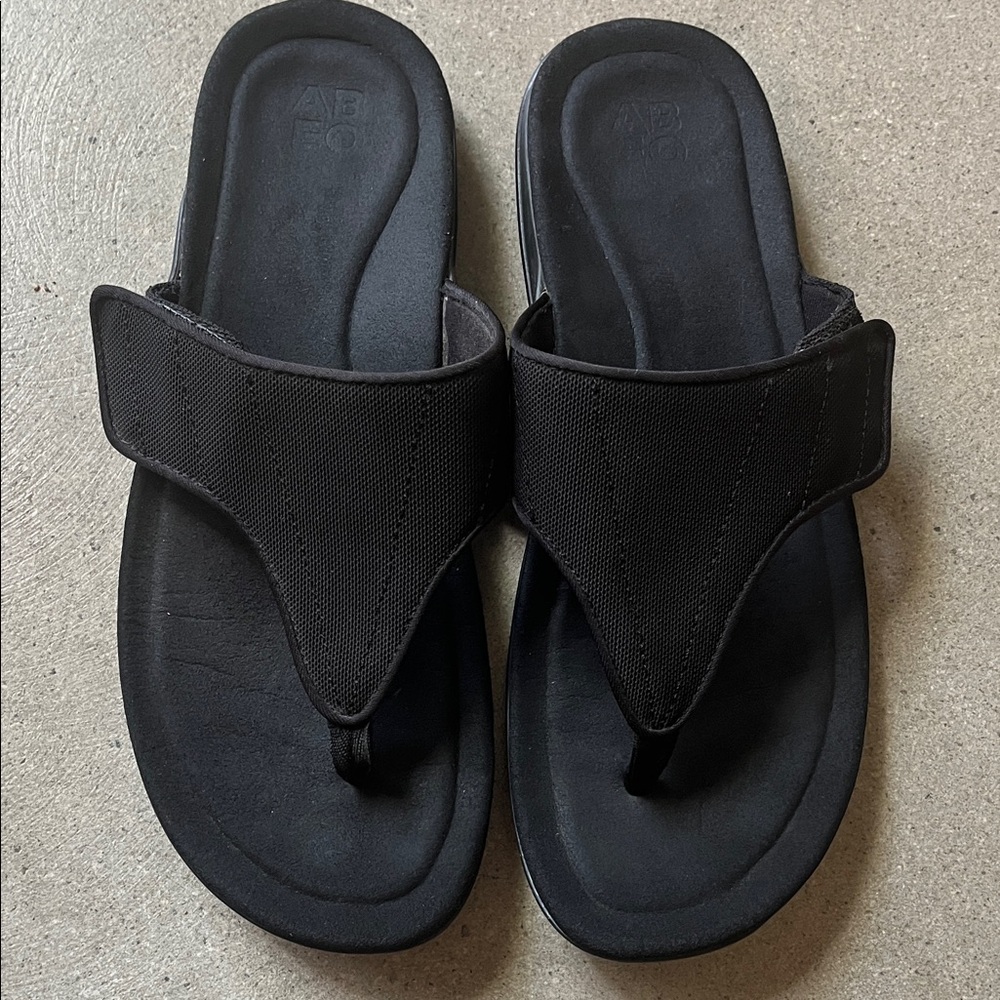 ABEO Black Adjustable Flip Flop Slide Sandals sz 9